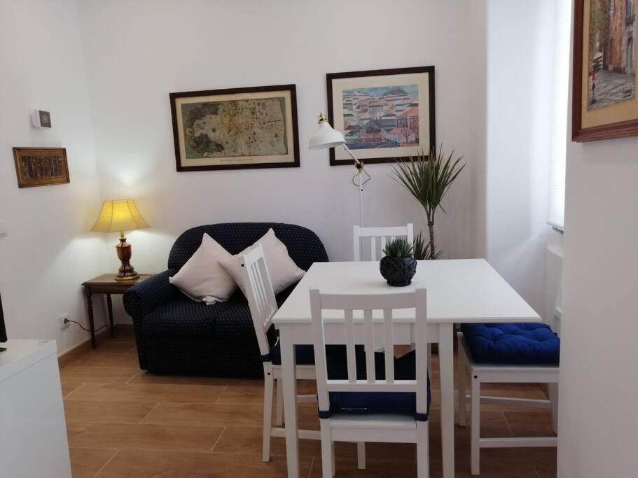 Casa Da Praia Da Poca - Apartamento Tulipa Ештуріл Екстер'єр фото